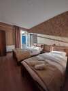 hotel_img